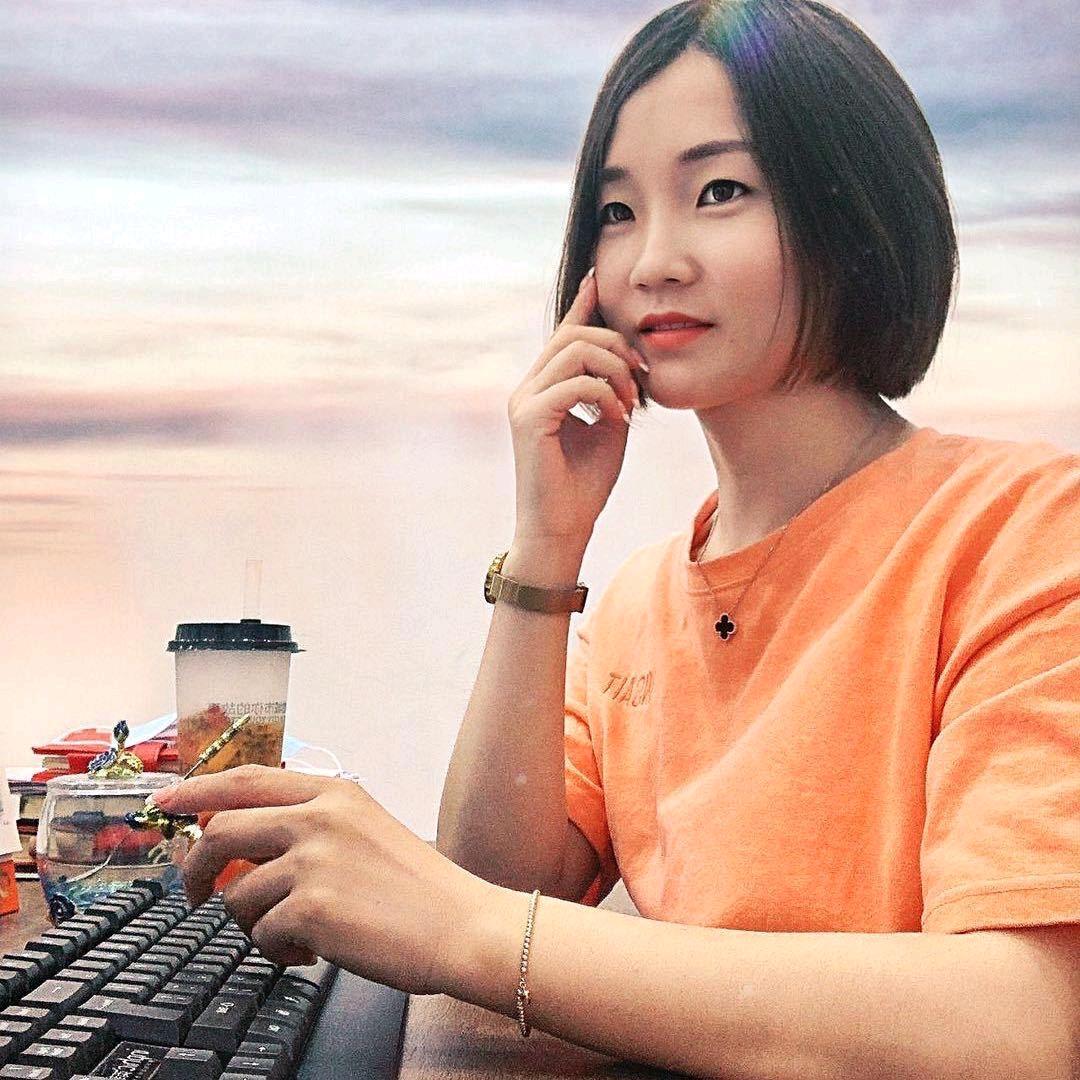 💕💕💕胡小姐