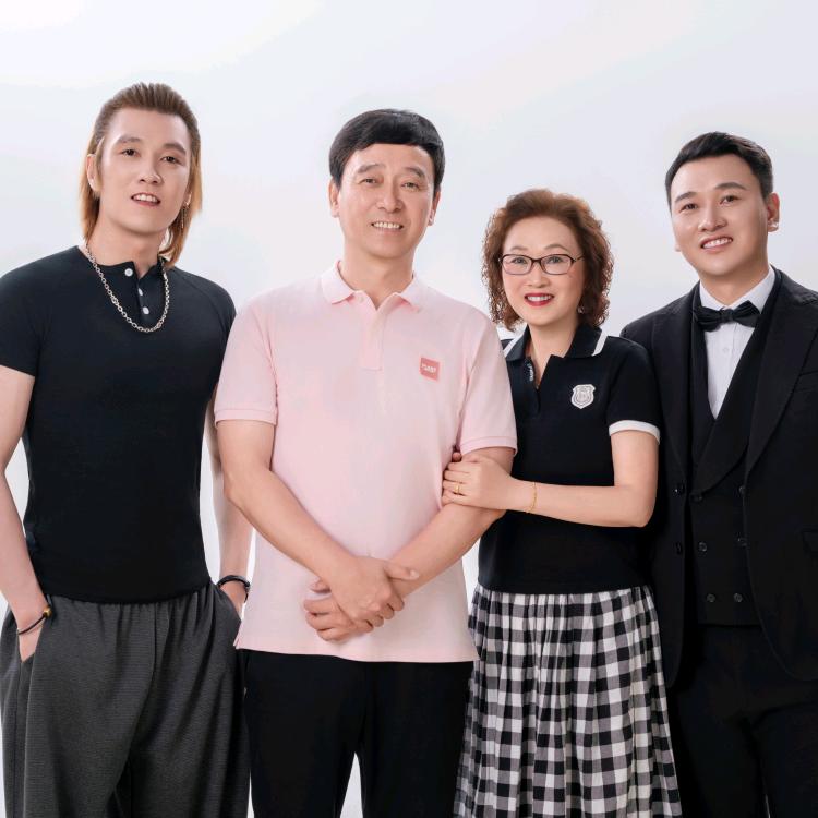 煜逸💓👨‍👩‍👧‍👦爸妈