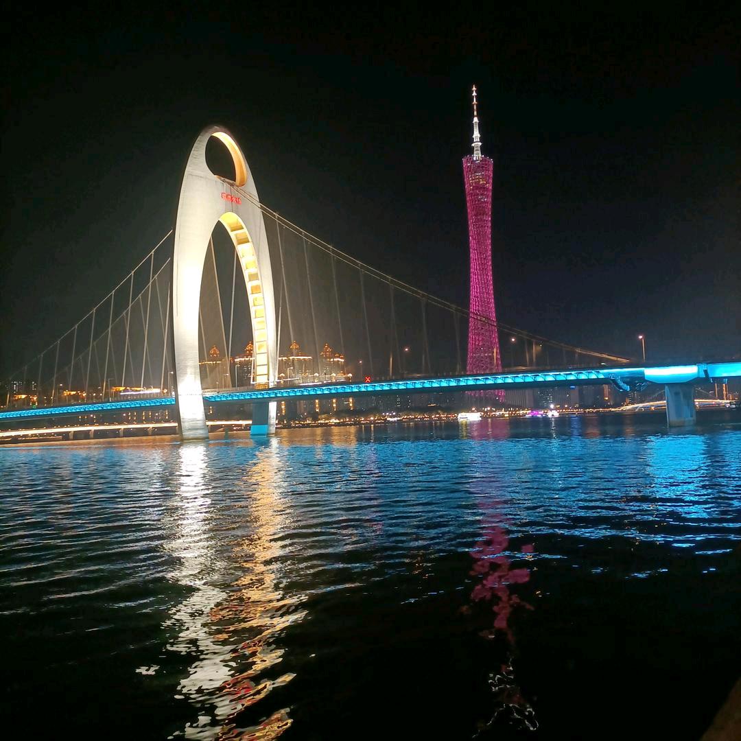 🌫️ 浓烟伴酒