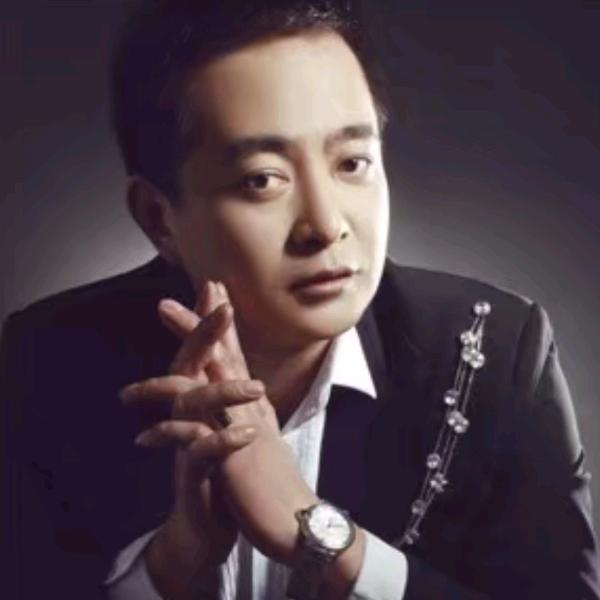 曲阳烫发先生-艺苑