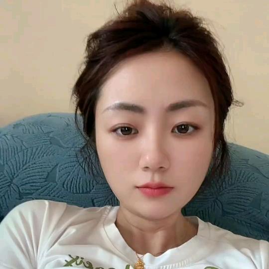 李曦曦