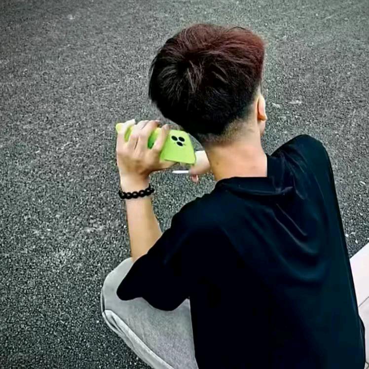 孙一鸣，