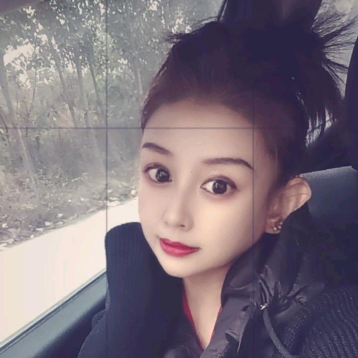 嫣然一笑