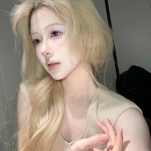 晴晴爱穿搭