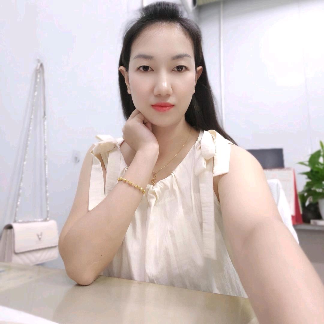佳怡