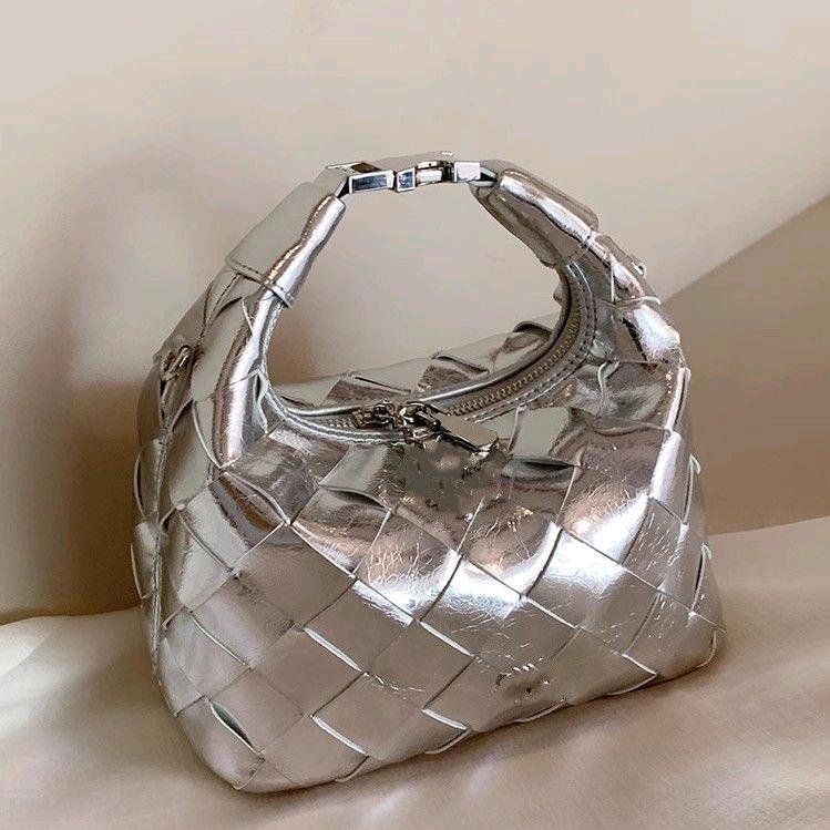 @落ঞᩚ꧔ꦿ᭄: