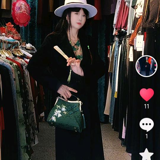 洋马镇＜美人坊＞杭州正品林姐服饰店