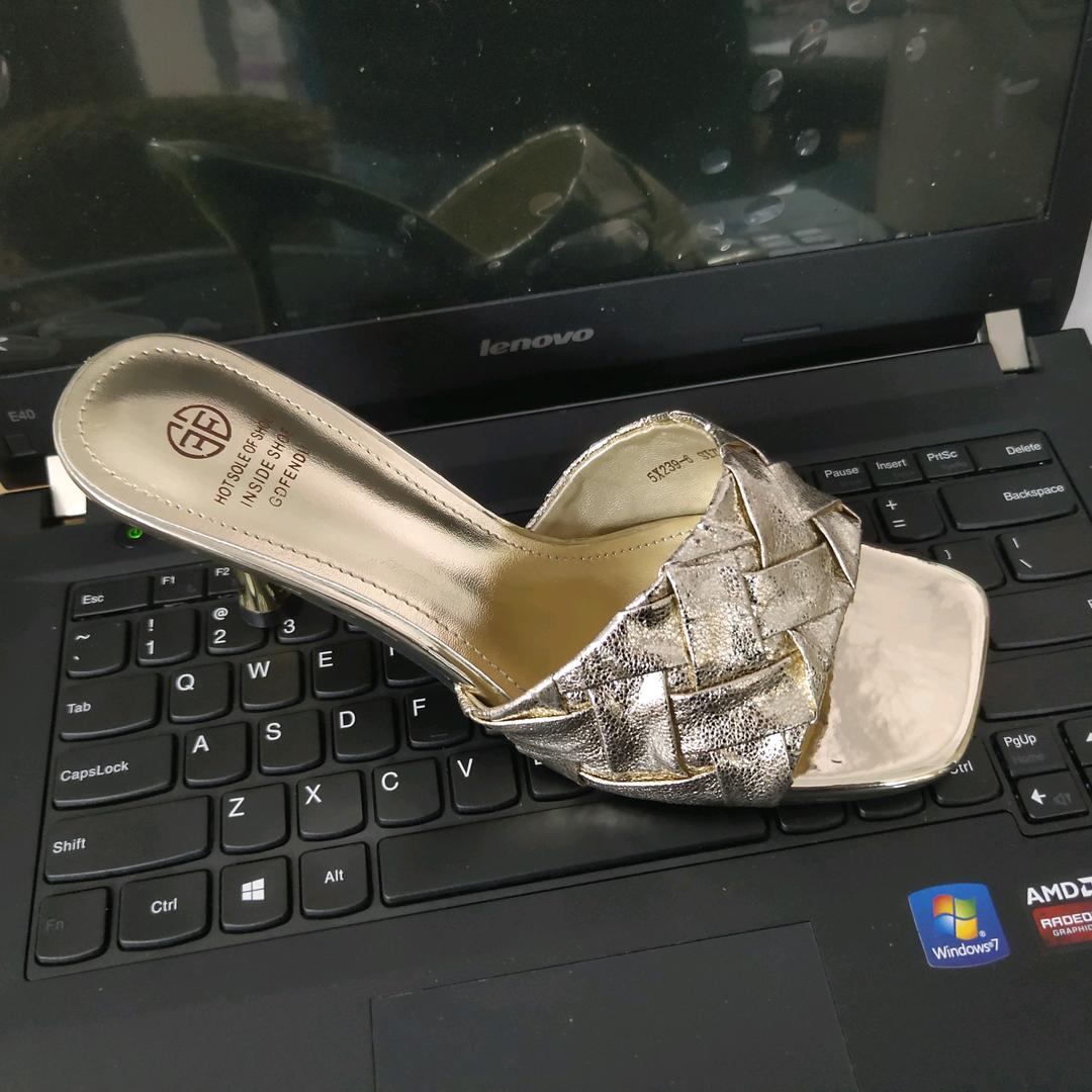 静姐名品仓6号