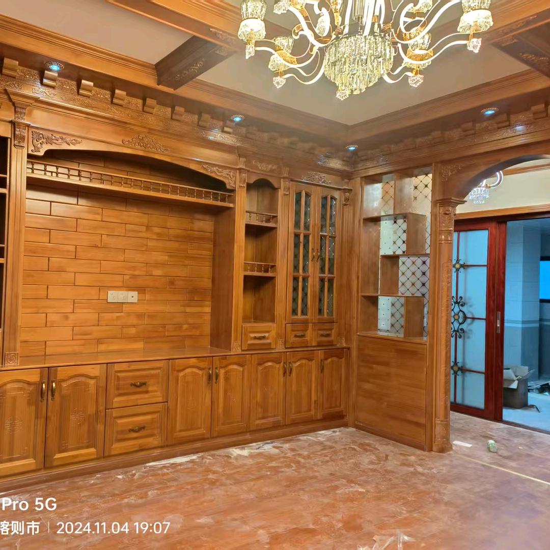 年雄现代装饰团队：（Zha）