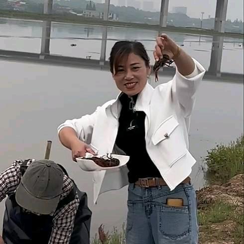 村官云朵