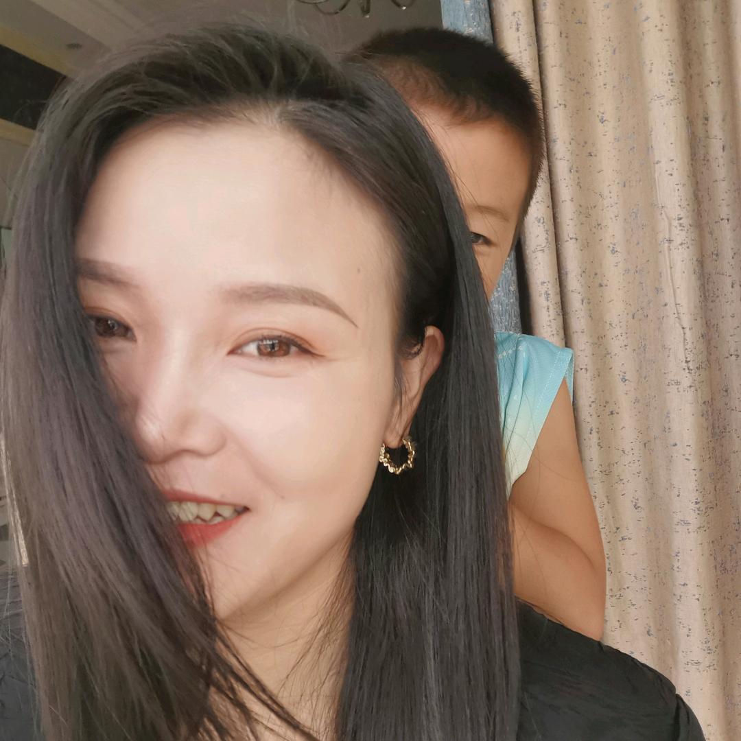 Lily要自学英语