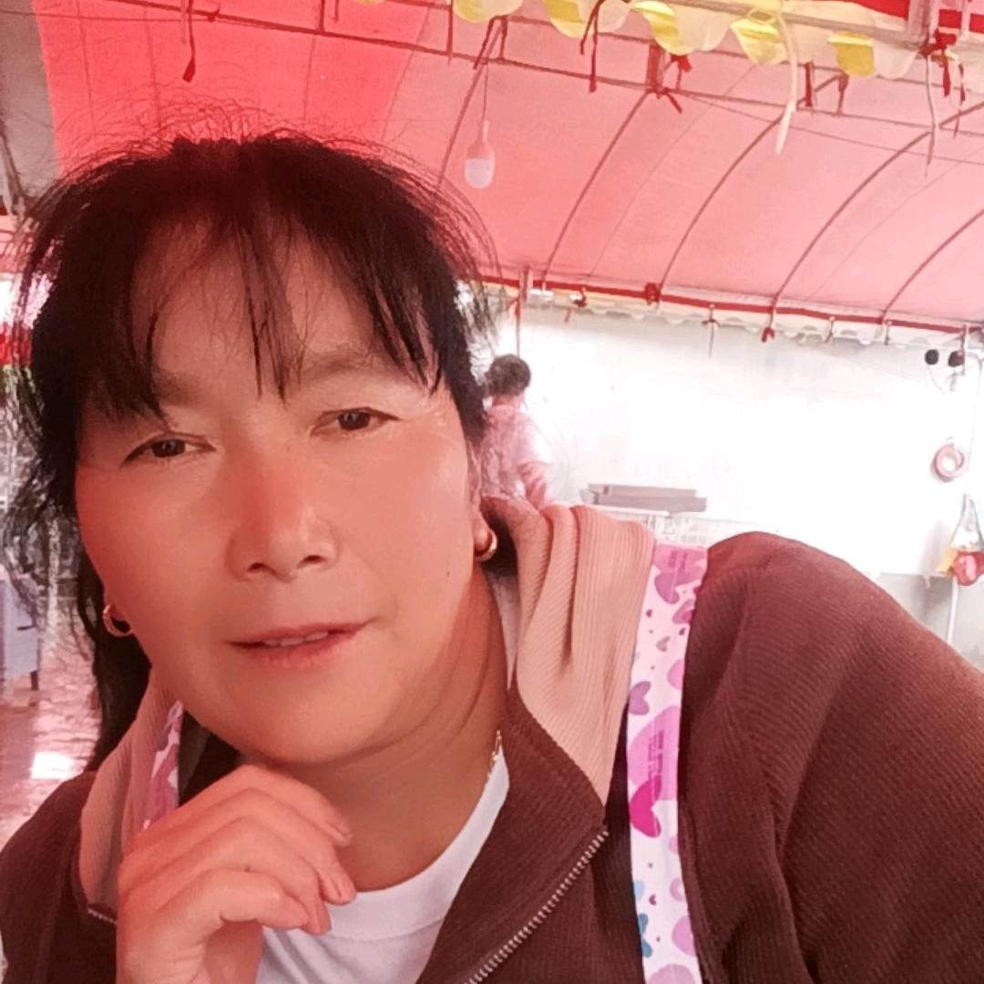 农村花姐爱唱歌🦋