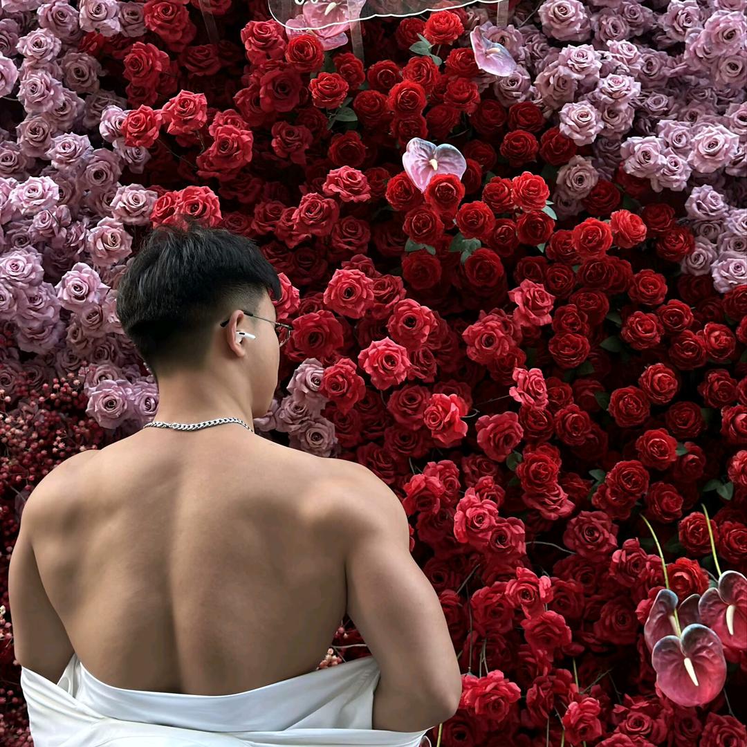 力坤铁馆 王经理