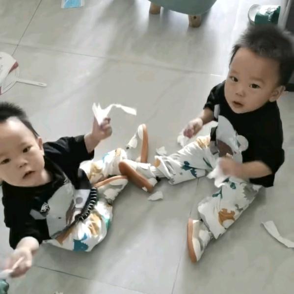 专踢瘸子那只好腿