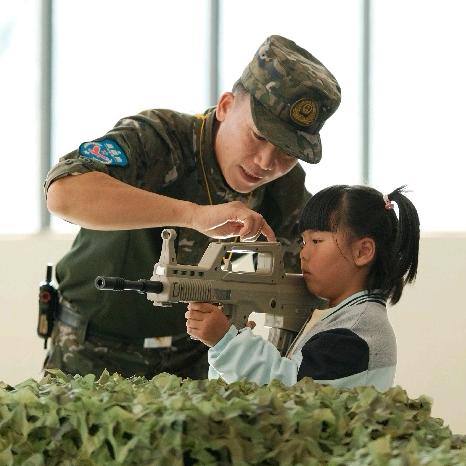 盘州市蓝盾鹰特训营（余教官）