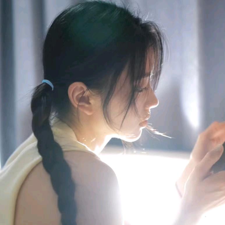 见鬼要趁花开之前。