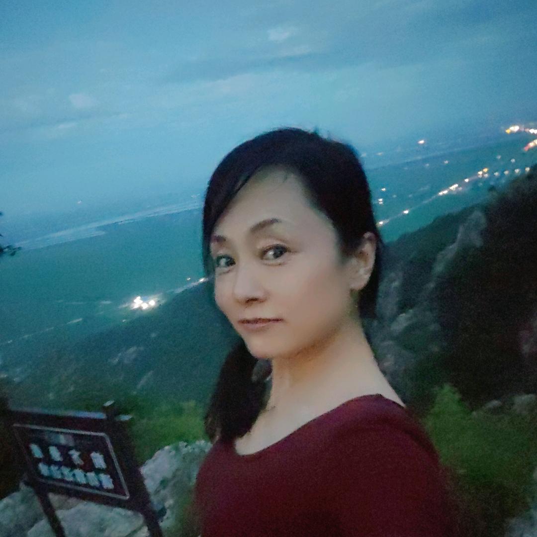 霞女下凡