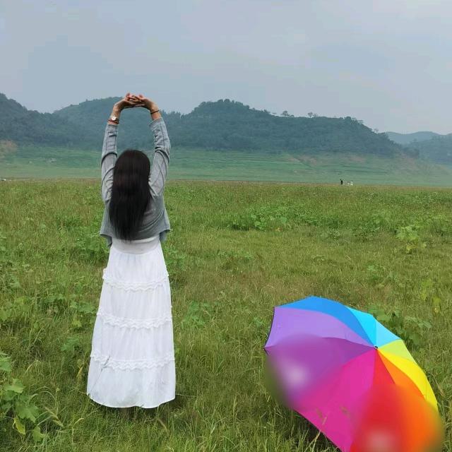 是希希吖