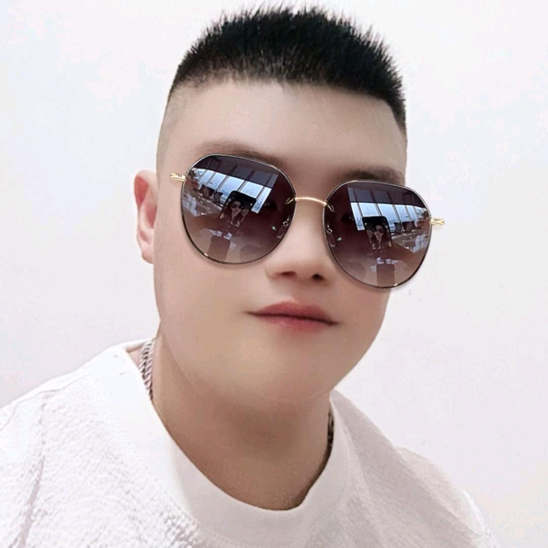 眼镜一戴，全场最帅