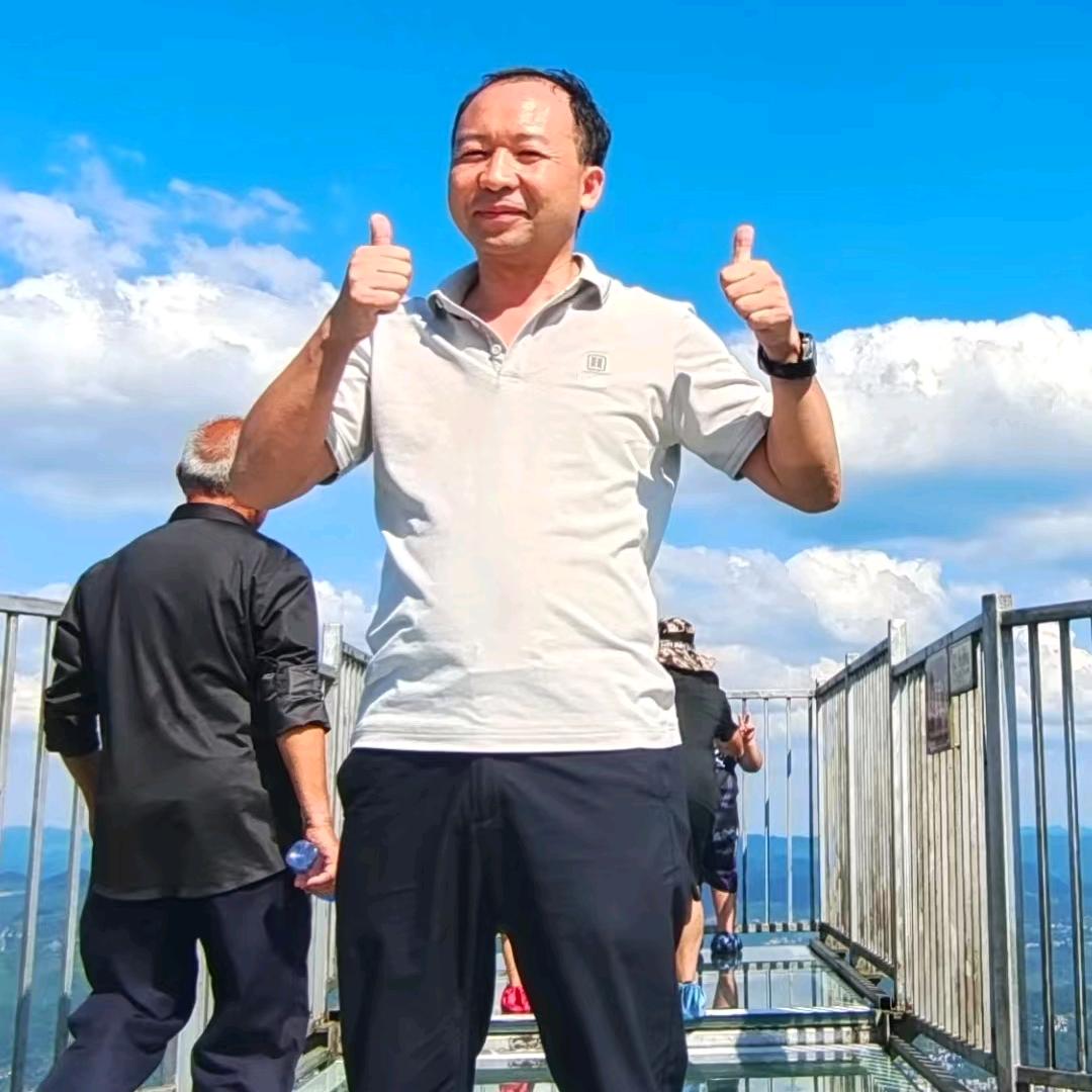 玩蜂狂人（贵州蜂哥）