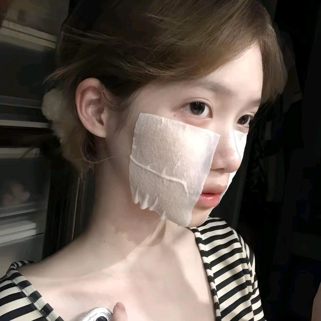 忧郁总裁兜不住屎被当护工的我暴打