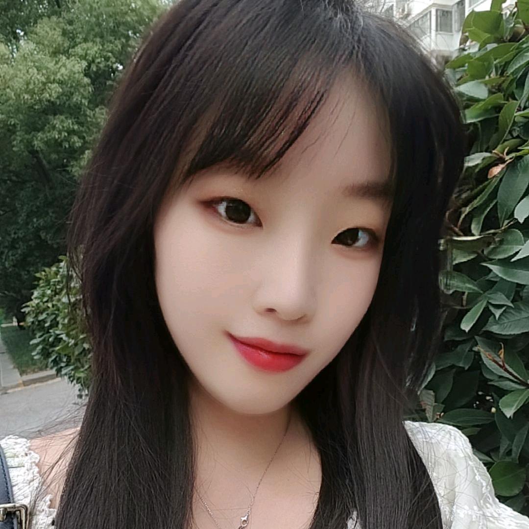 依依