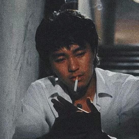 欧欧（幵播号：@爱好者）