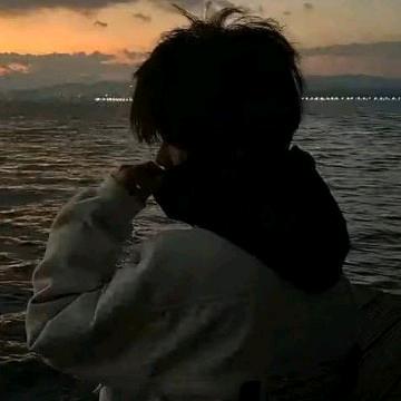 燭下 燈火头像
