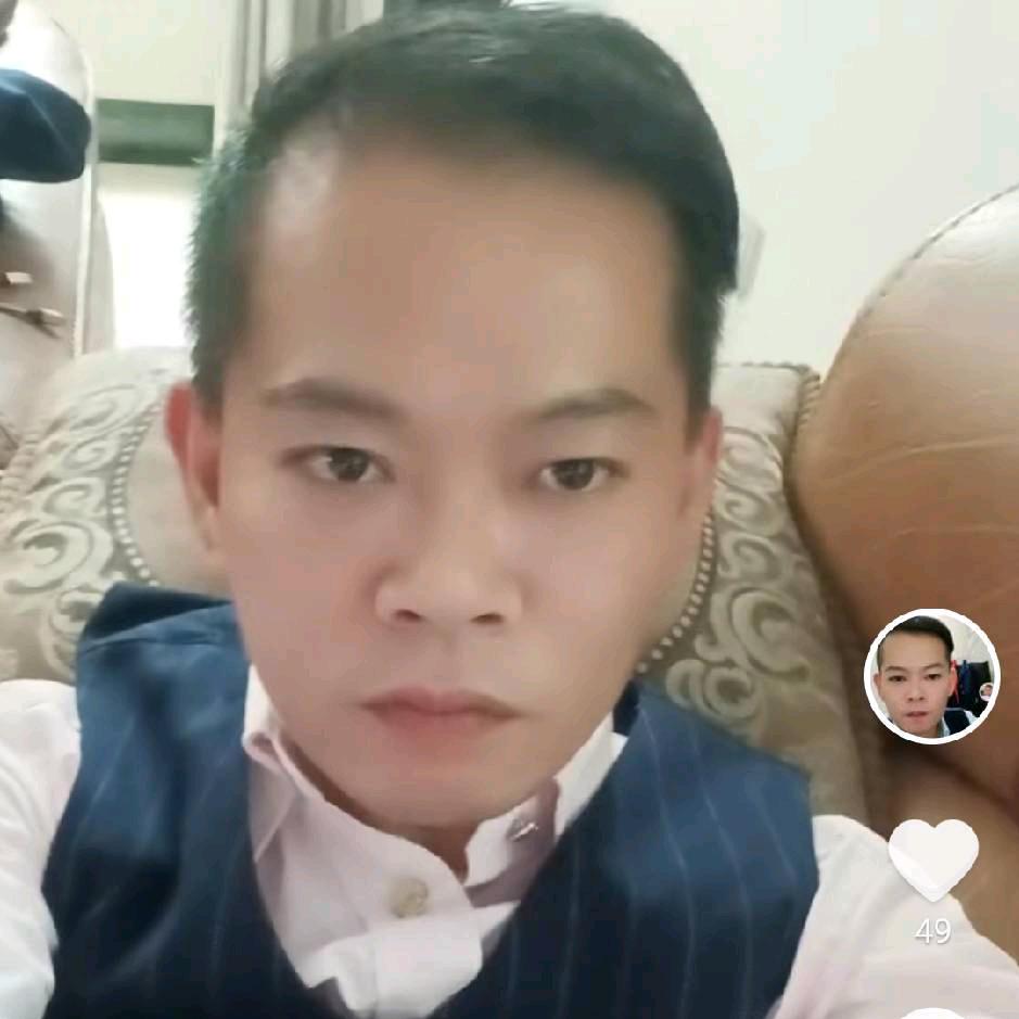 江奇龙