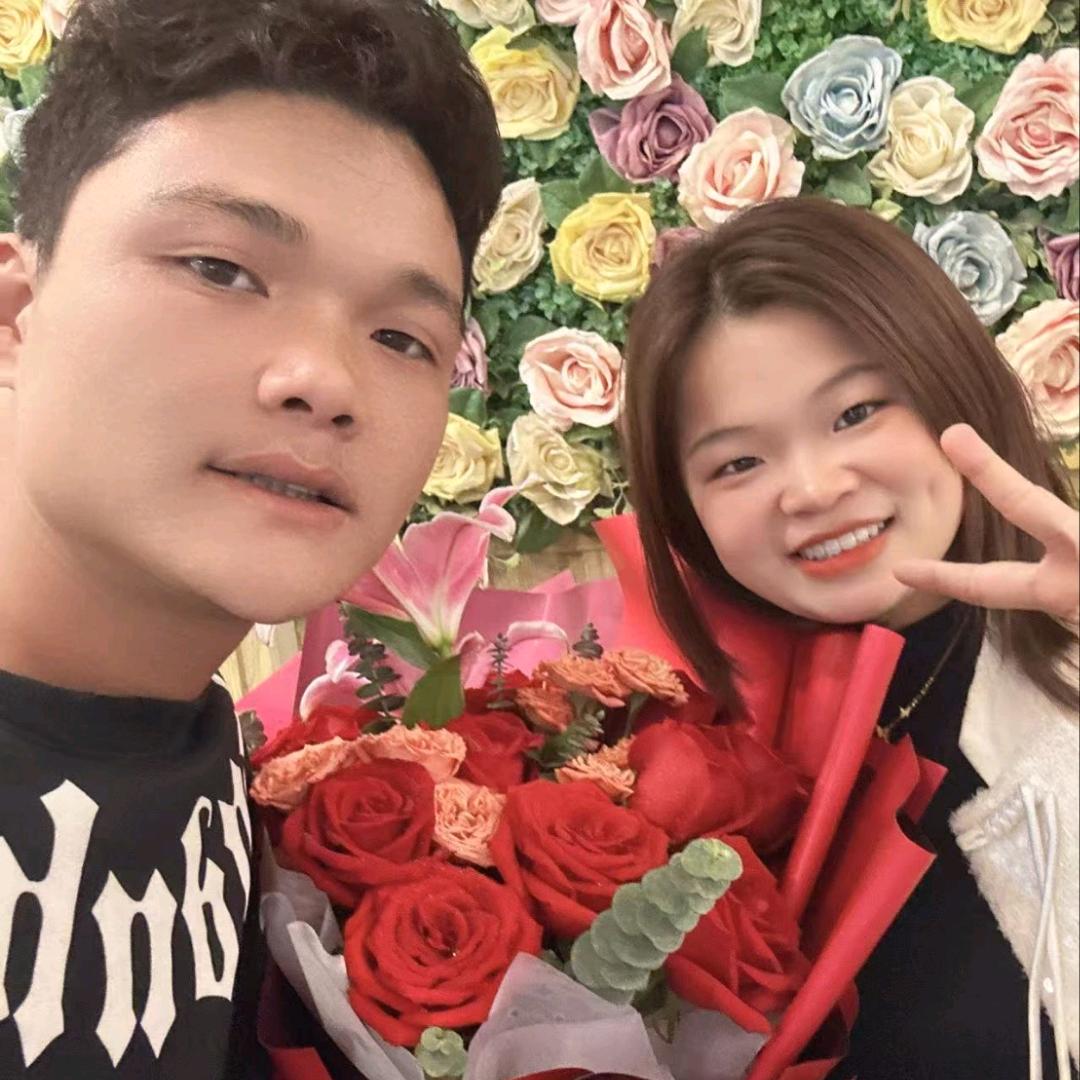 高州市荷花镇下俗黄开贵百货店