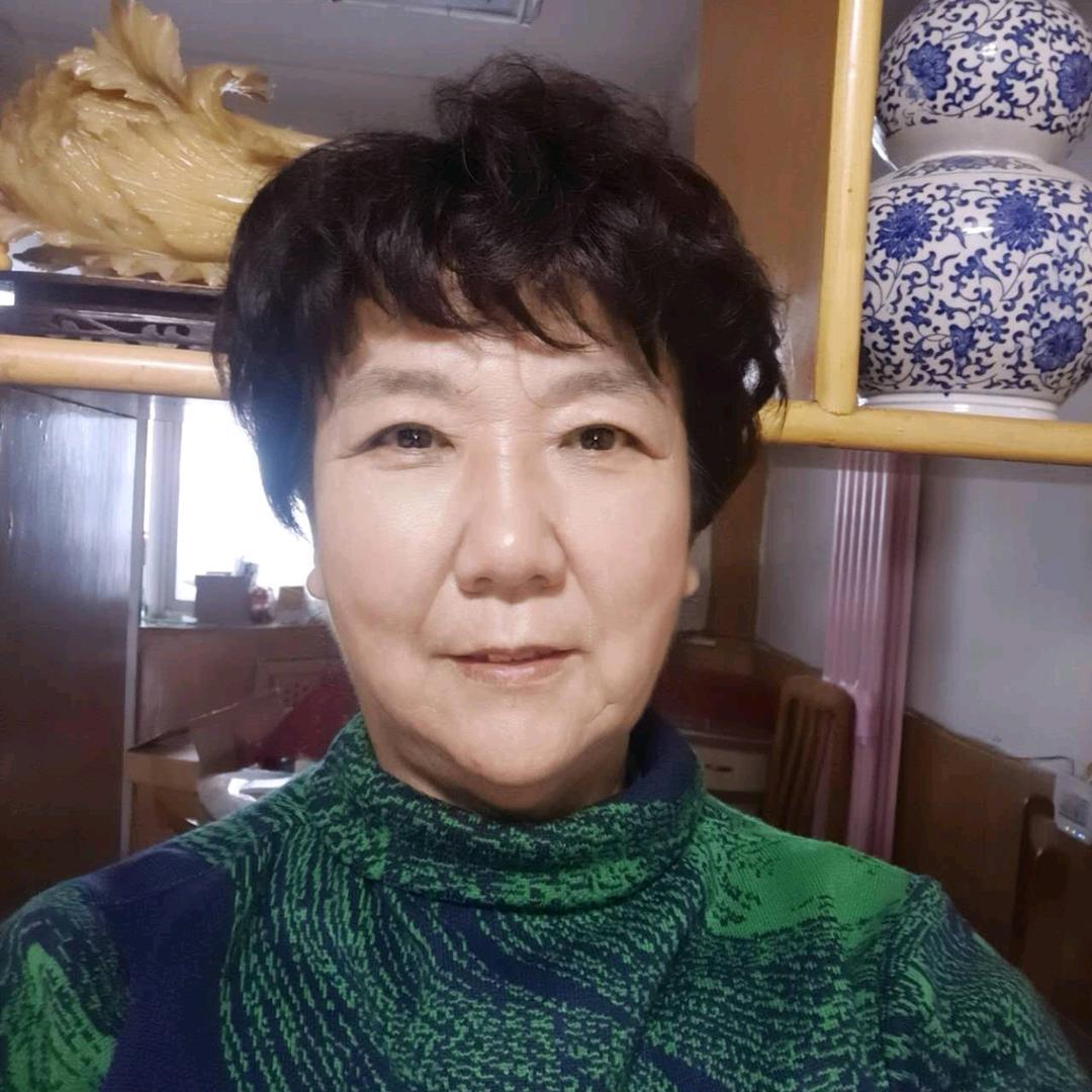 娜姐🌸(早8:10开播)