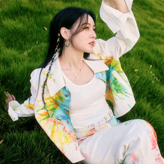 唐小艺彩虹心选🌈