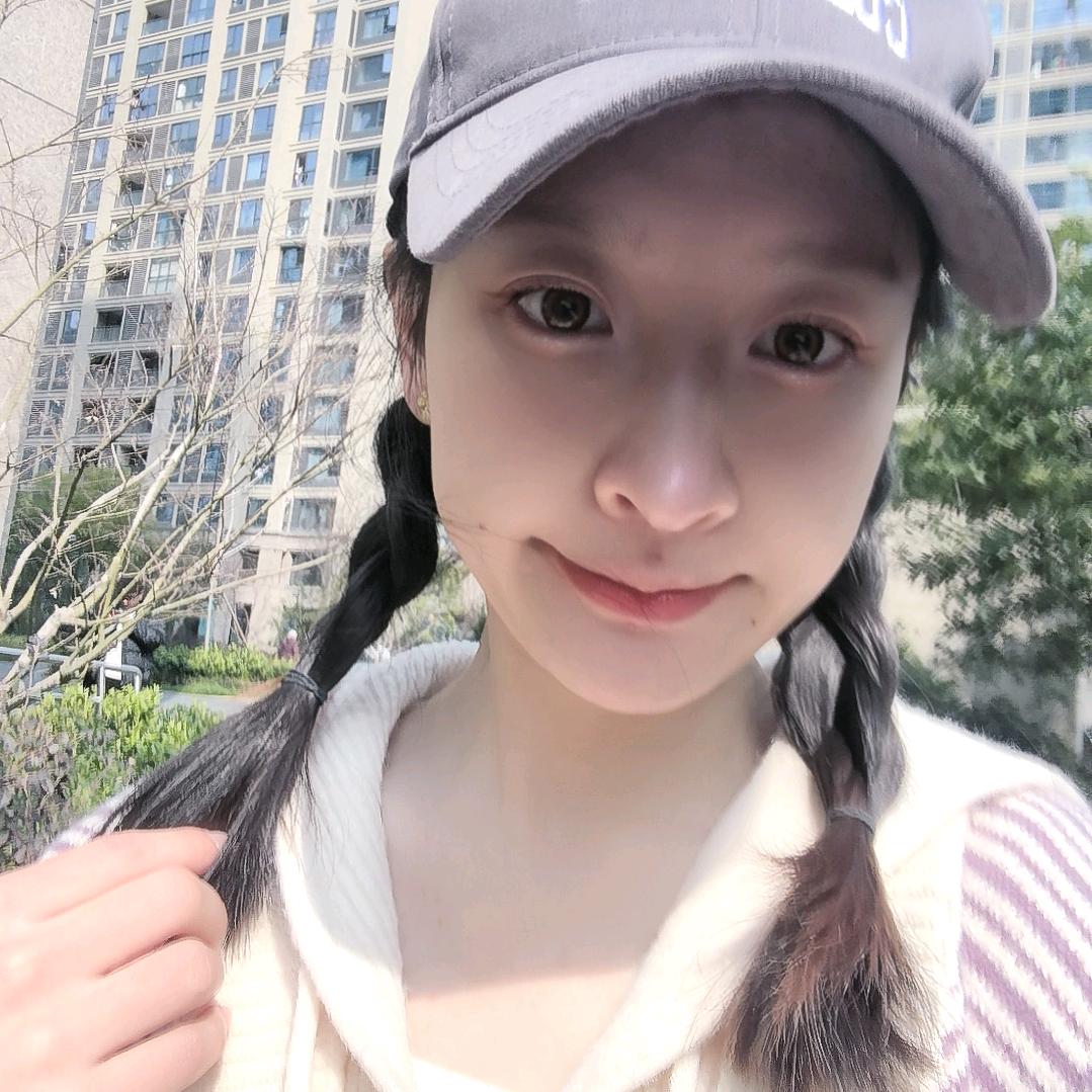 那个女孩👧