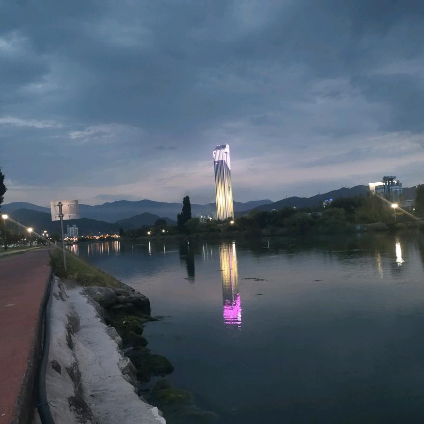 ⚓️🇨🇳嗯哼