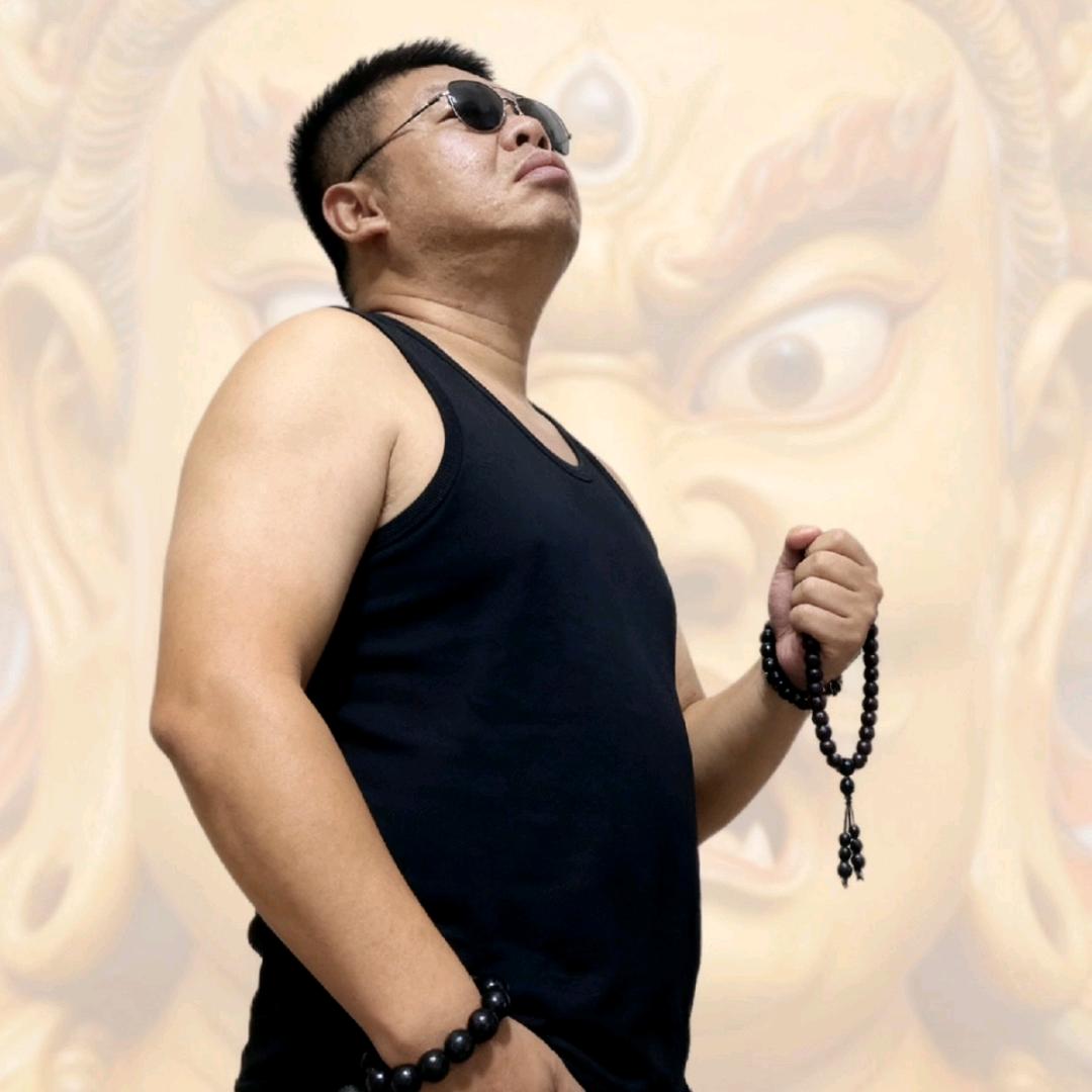 六月
