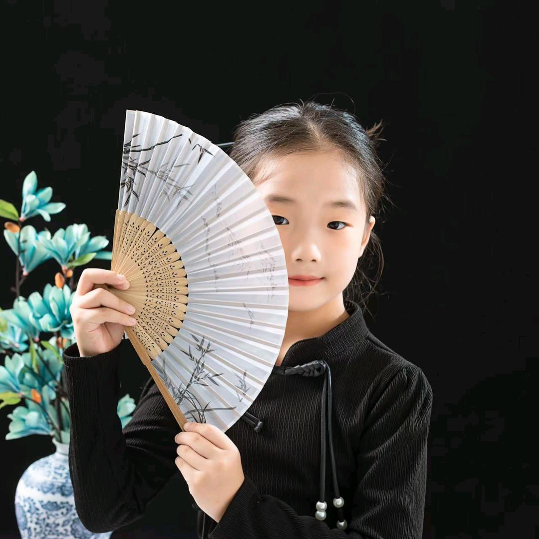 为国出山的宋千瓷头像