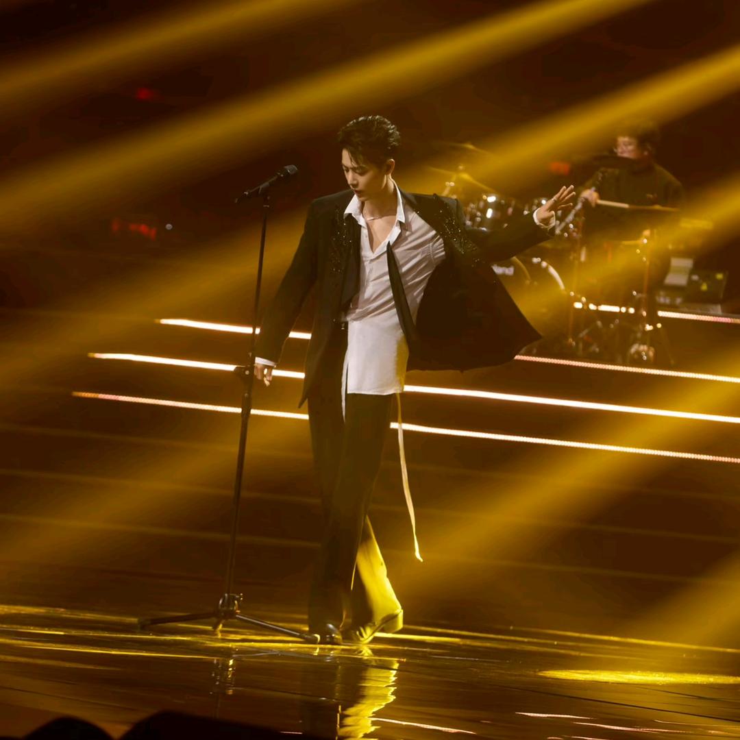 🌈爱哇哇叫的吞金兽👸 ⁰⁰¹¹