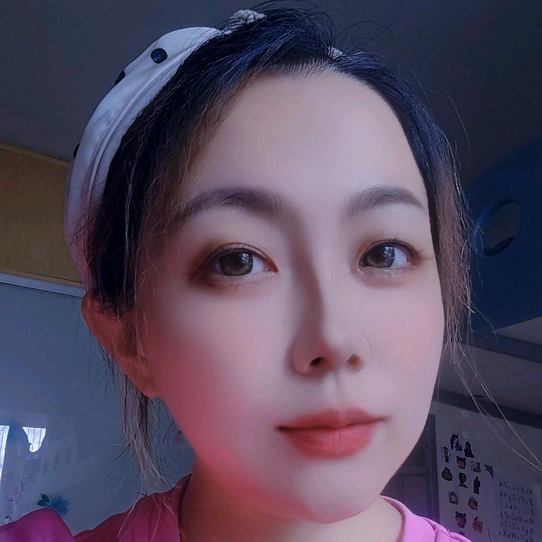 小小妮
