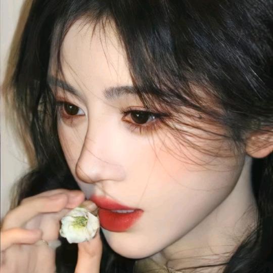 姜悸妤头像