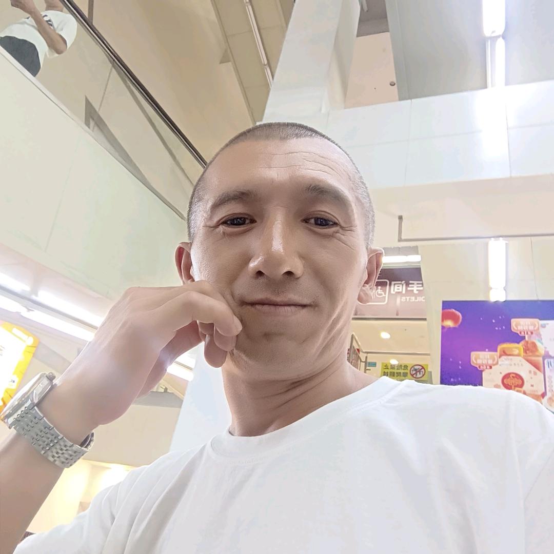 普普通通的打工人，电焊工！