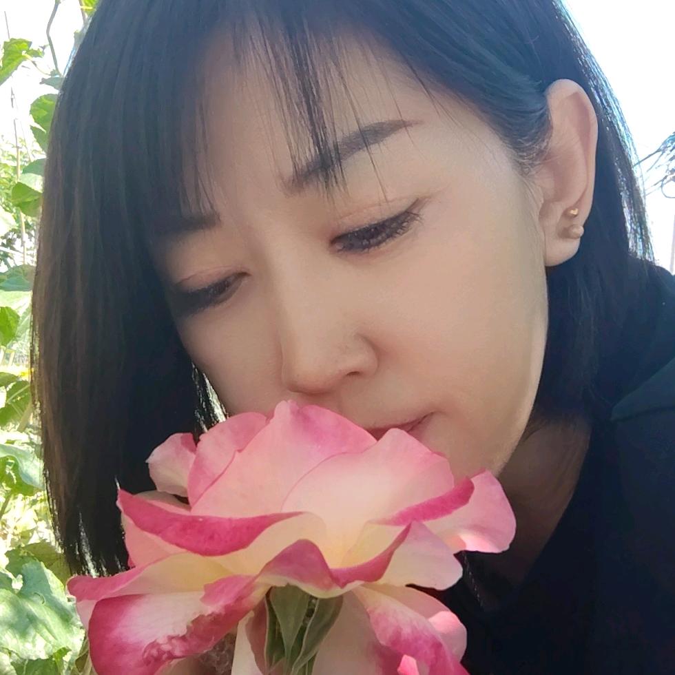 蓝色妖姬