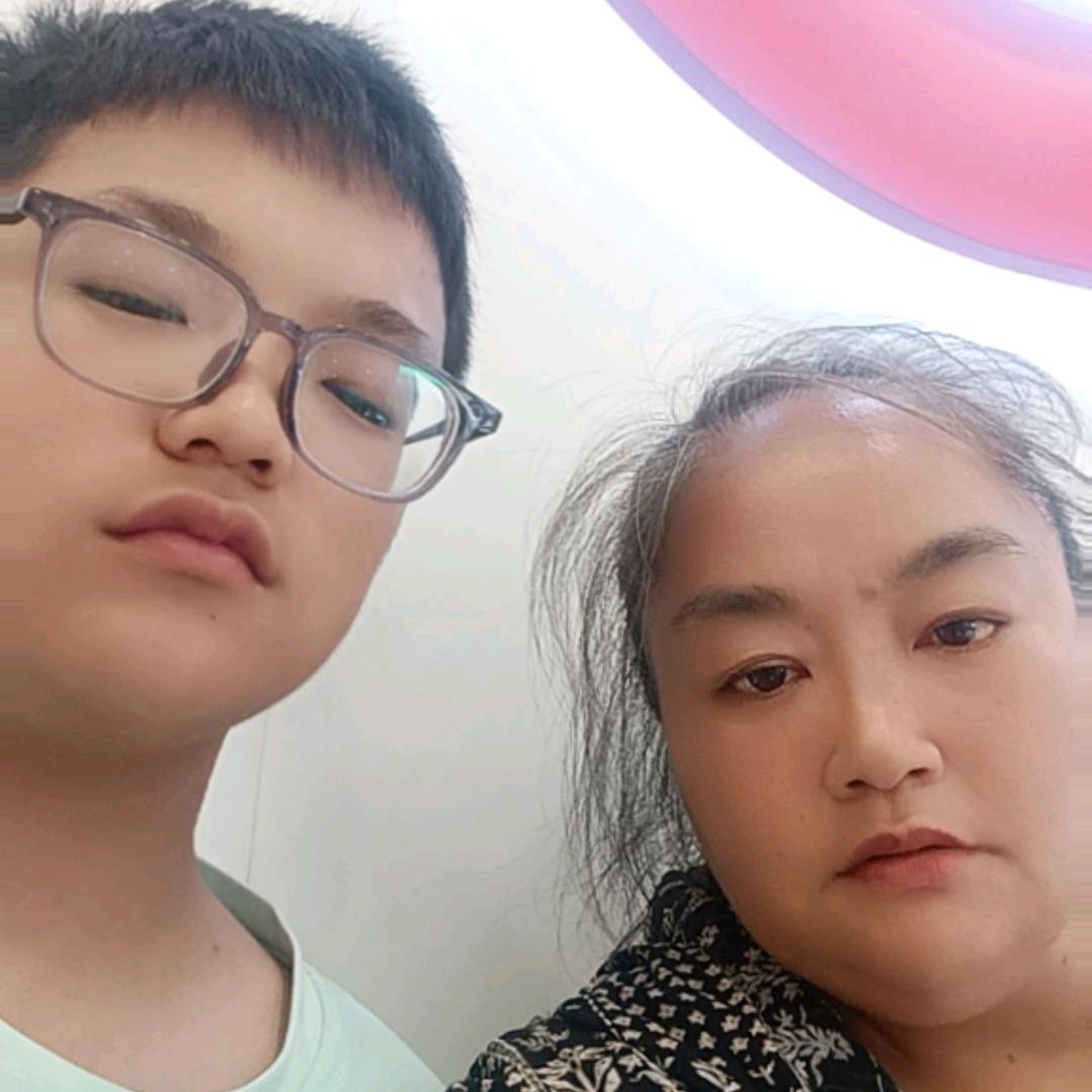 开心乐乐。。