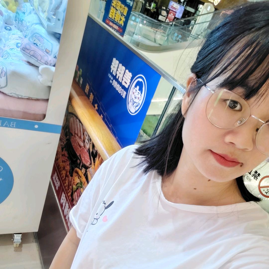 小梁姐