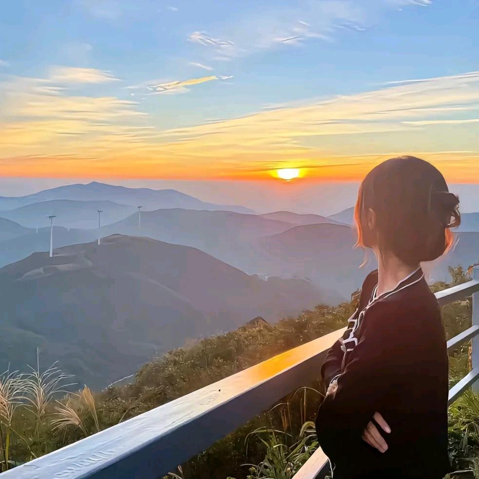 爱吃西瓜的女孩