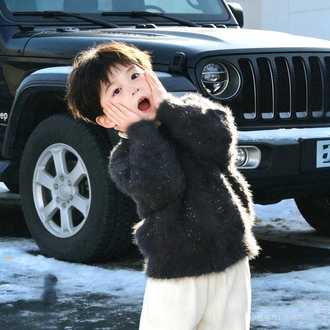 鹿小盼.