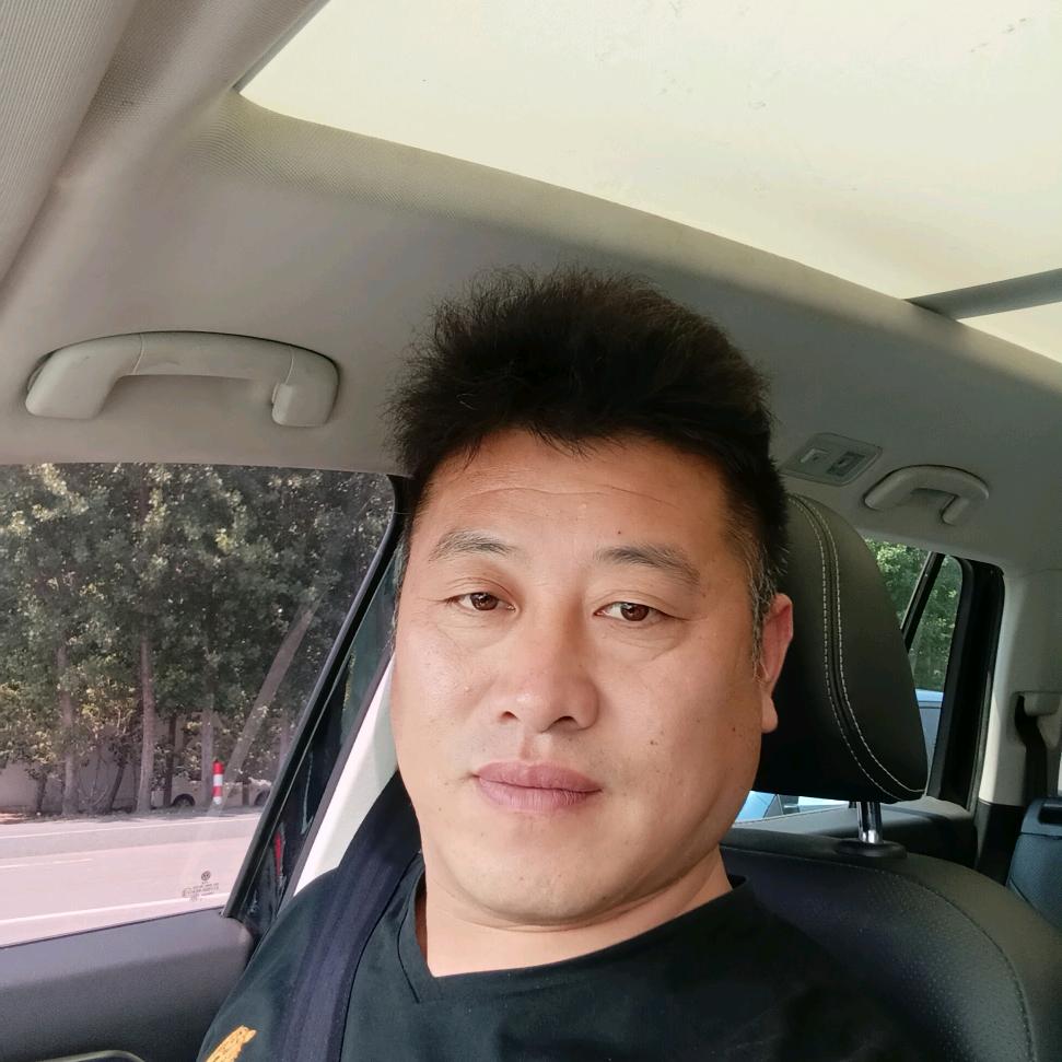 鲁安锂电济宁办事处业务经理范鲁宁