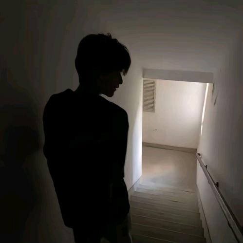 小韩不悲伤.
