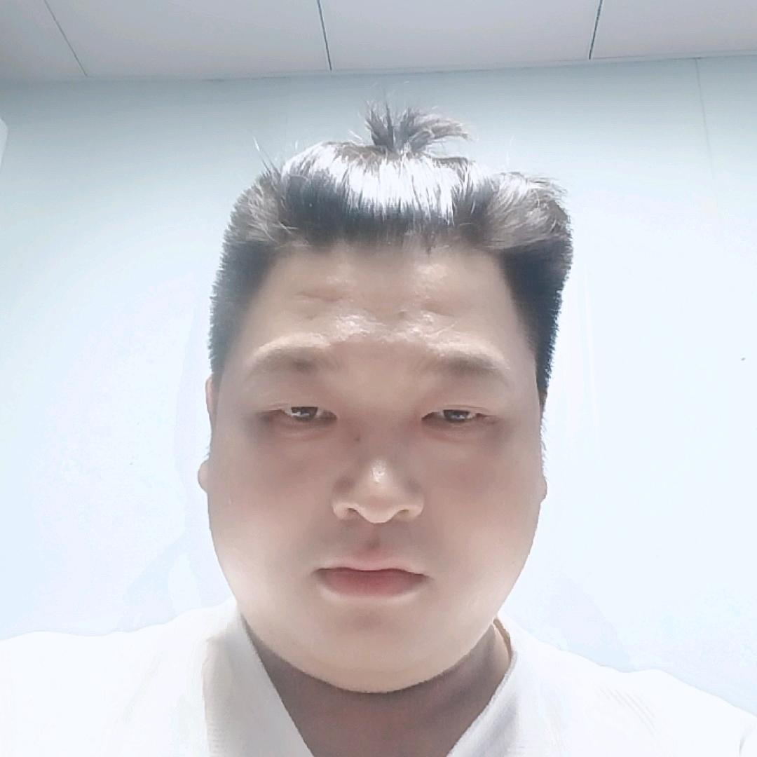 俊艳轩林