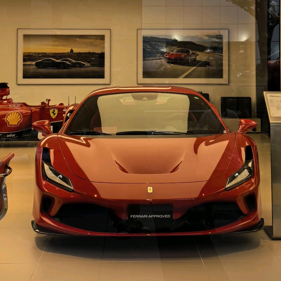 Ferari