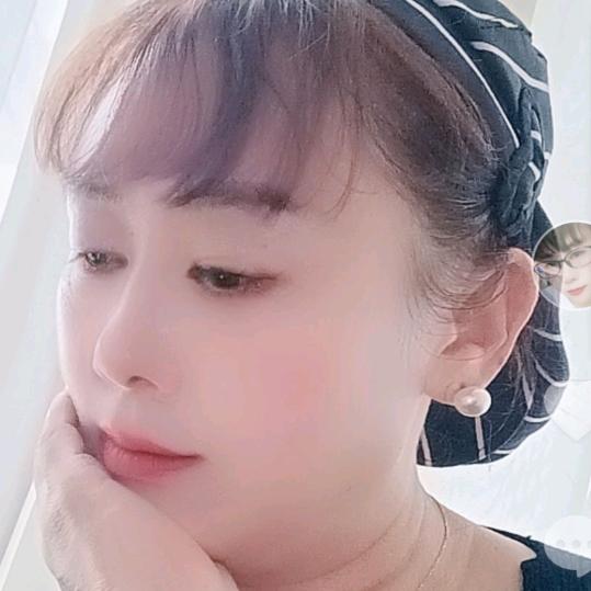 卖酱香饼的女汉子